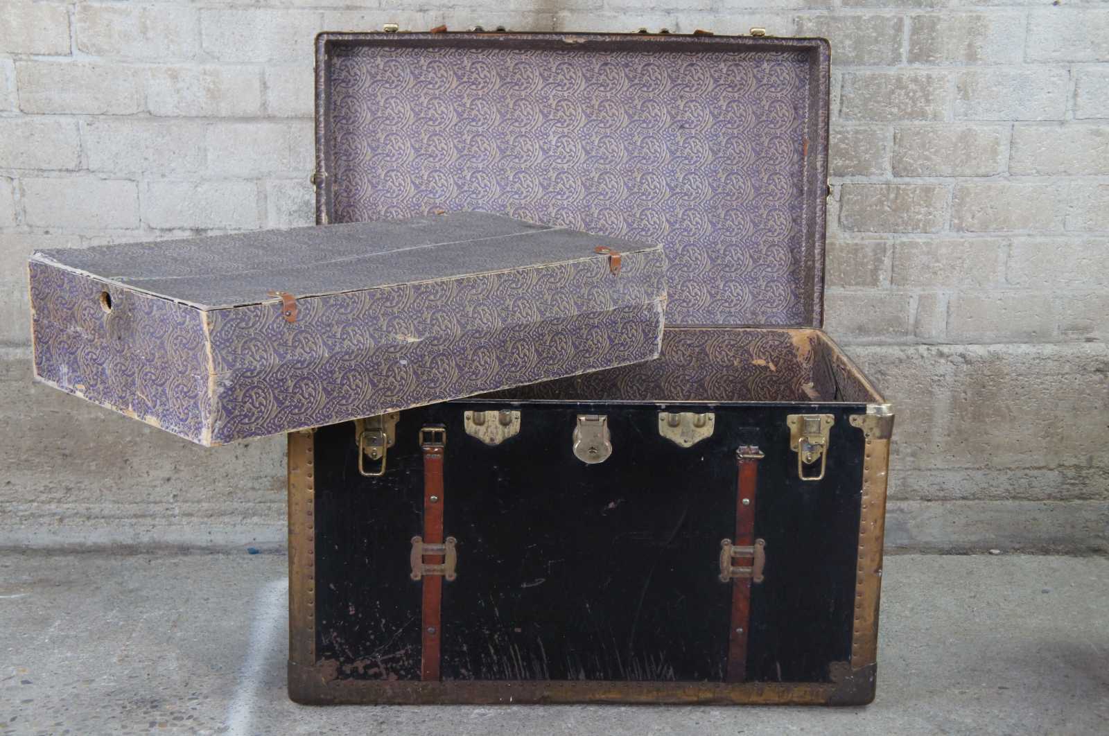 Antique Vintage Steamer Trunk Chest Locker