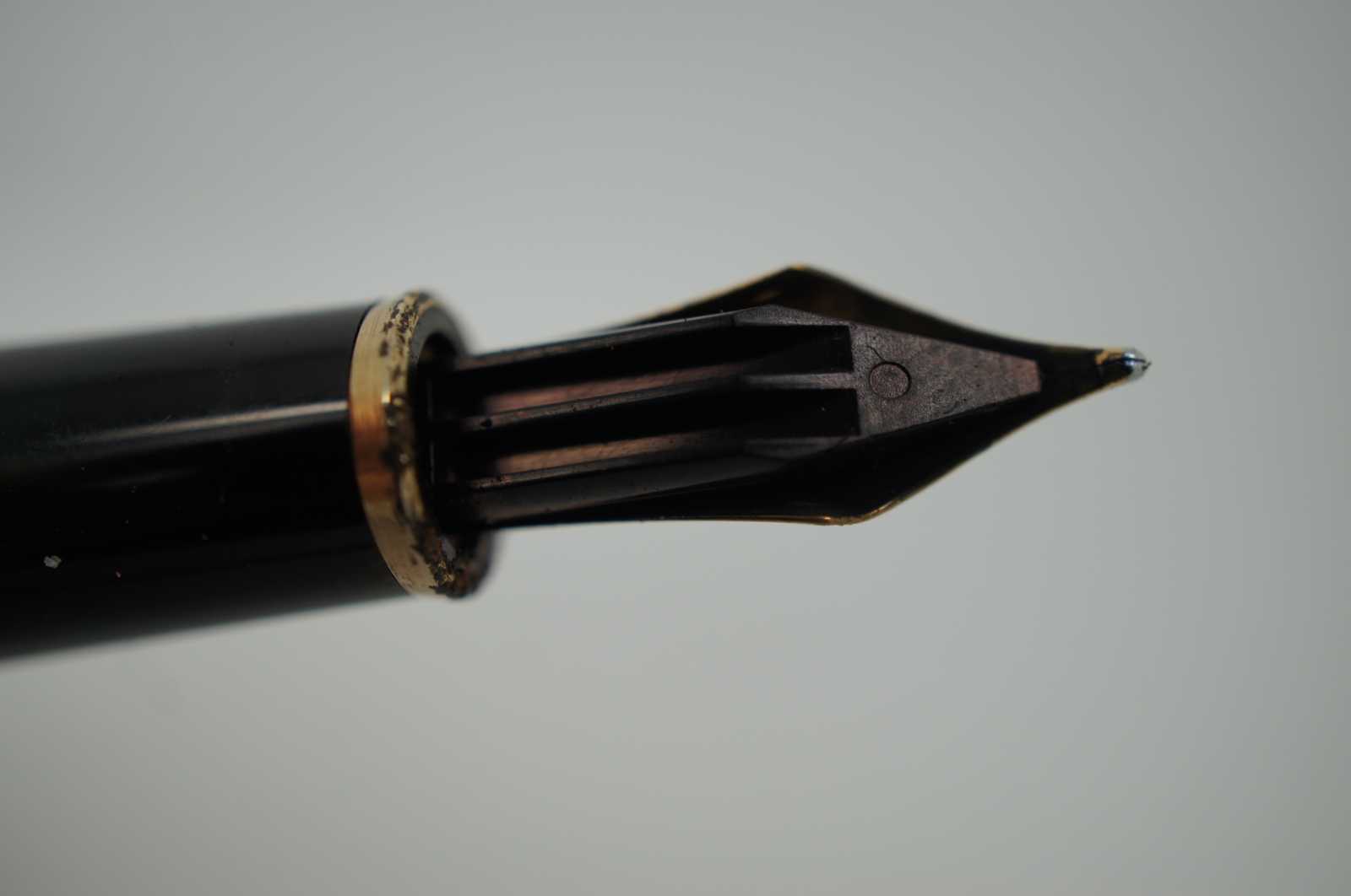 MONT BLANC Meisterstück 14K 4810 New In Box Montblanc Fountain Pen Fancy Pen