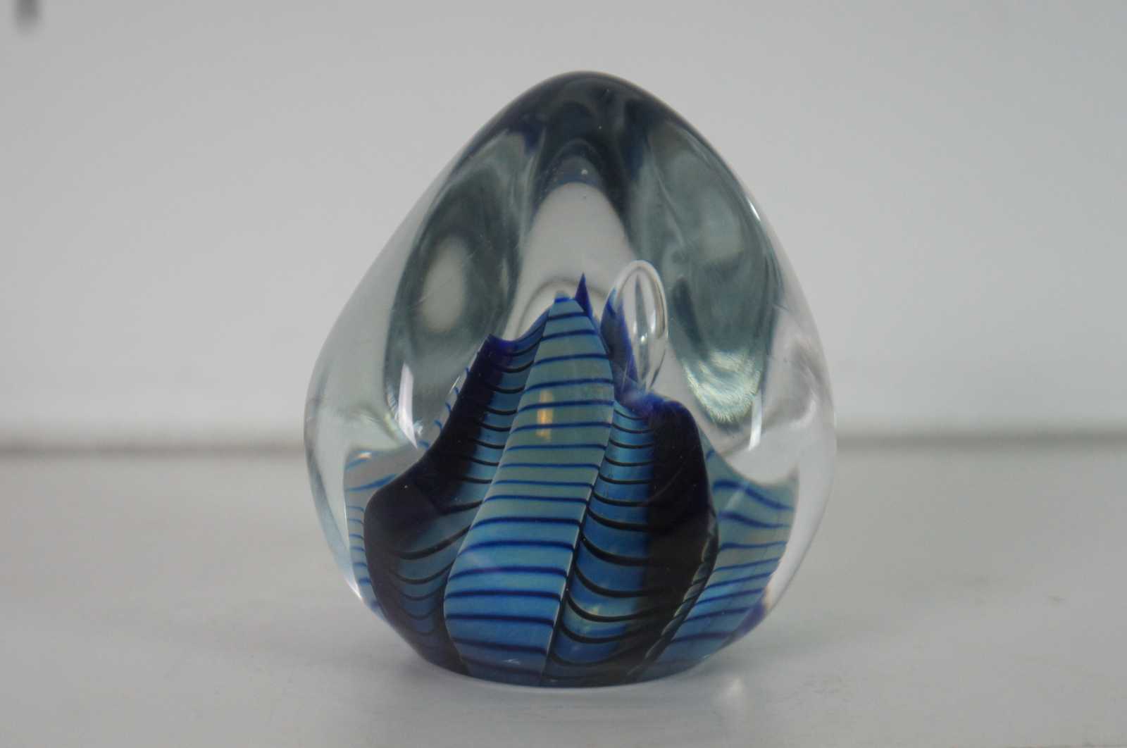 1998 Robert Eickholt Studio Art Glass Paperweight Abstract Blue Stripe 3