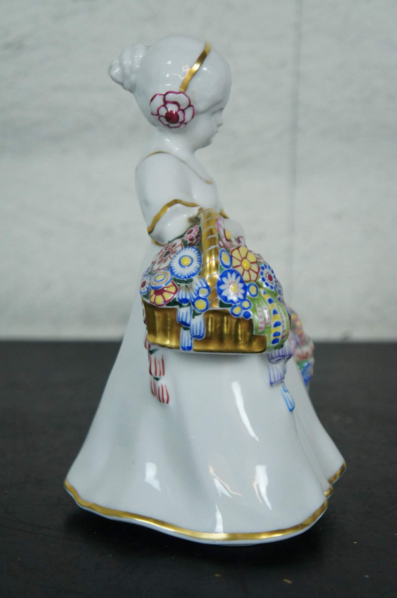 マイクラ 人気アイテム Bohemian Deco Art Antique Pirkenhammer Girl Flower Porcelain 置物