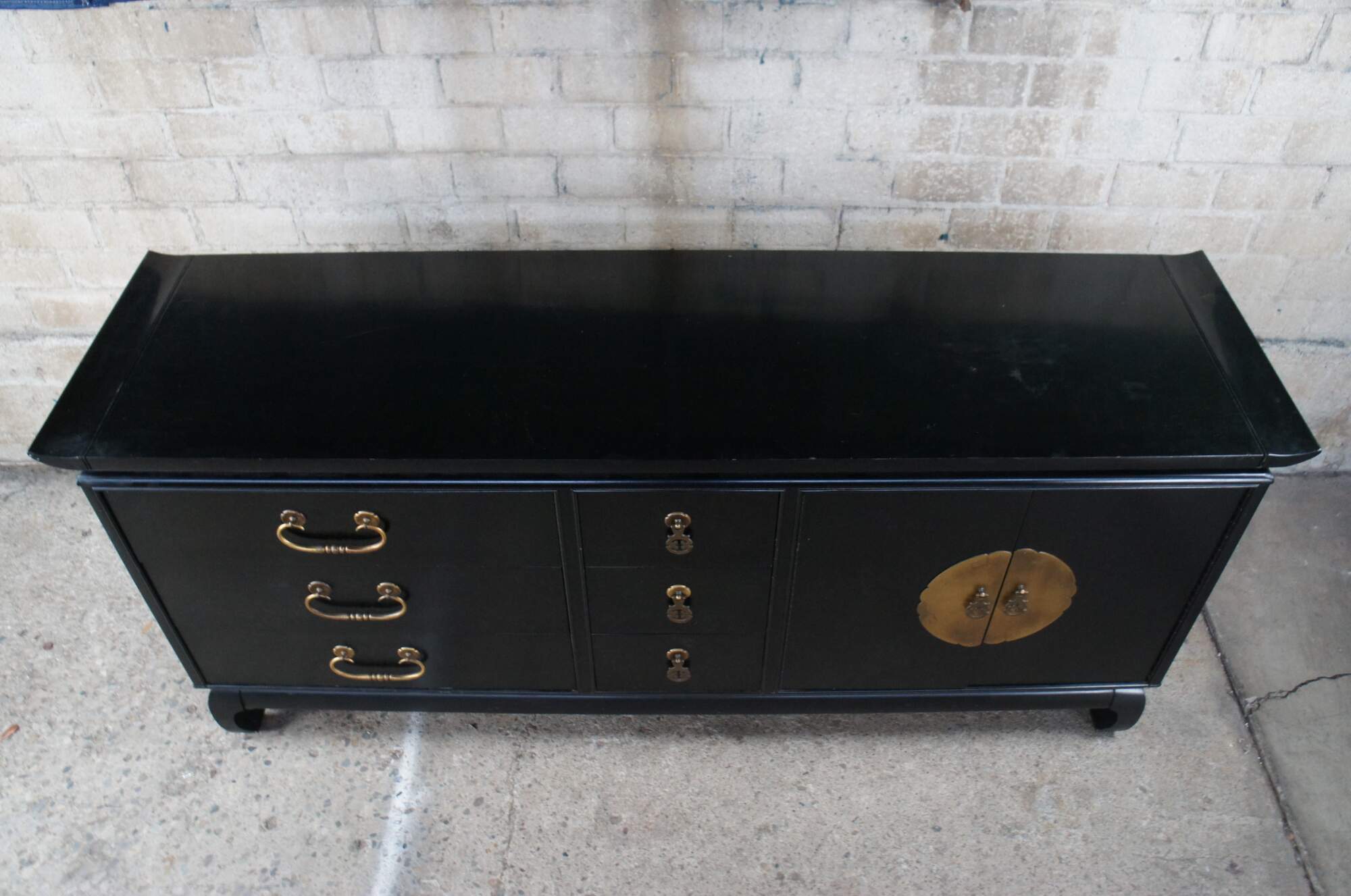 Kent Coffey Amerasia Chinoiserie Black Buffet Sideboard Credenza Console Dresser