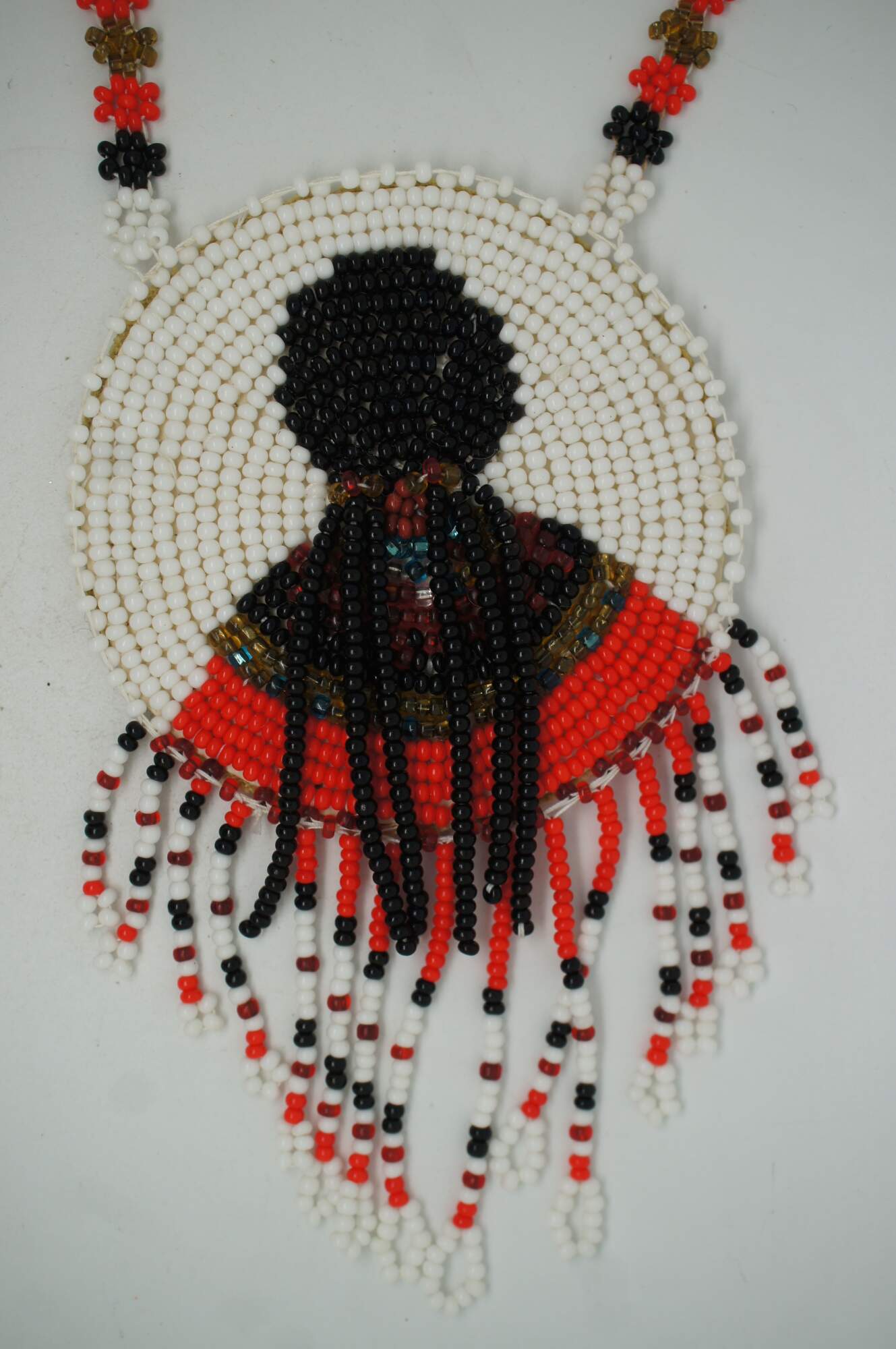 CC'S beadwork - FB | Bead work, Native american beadwork patterns, Beaded  jewelry