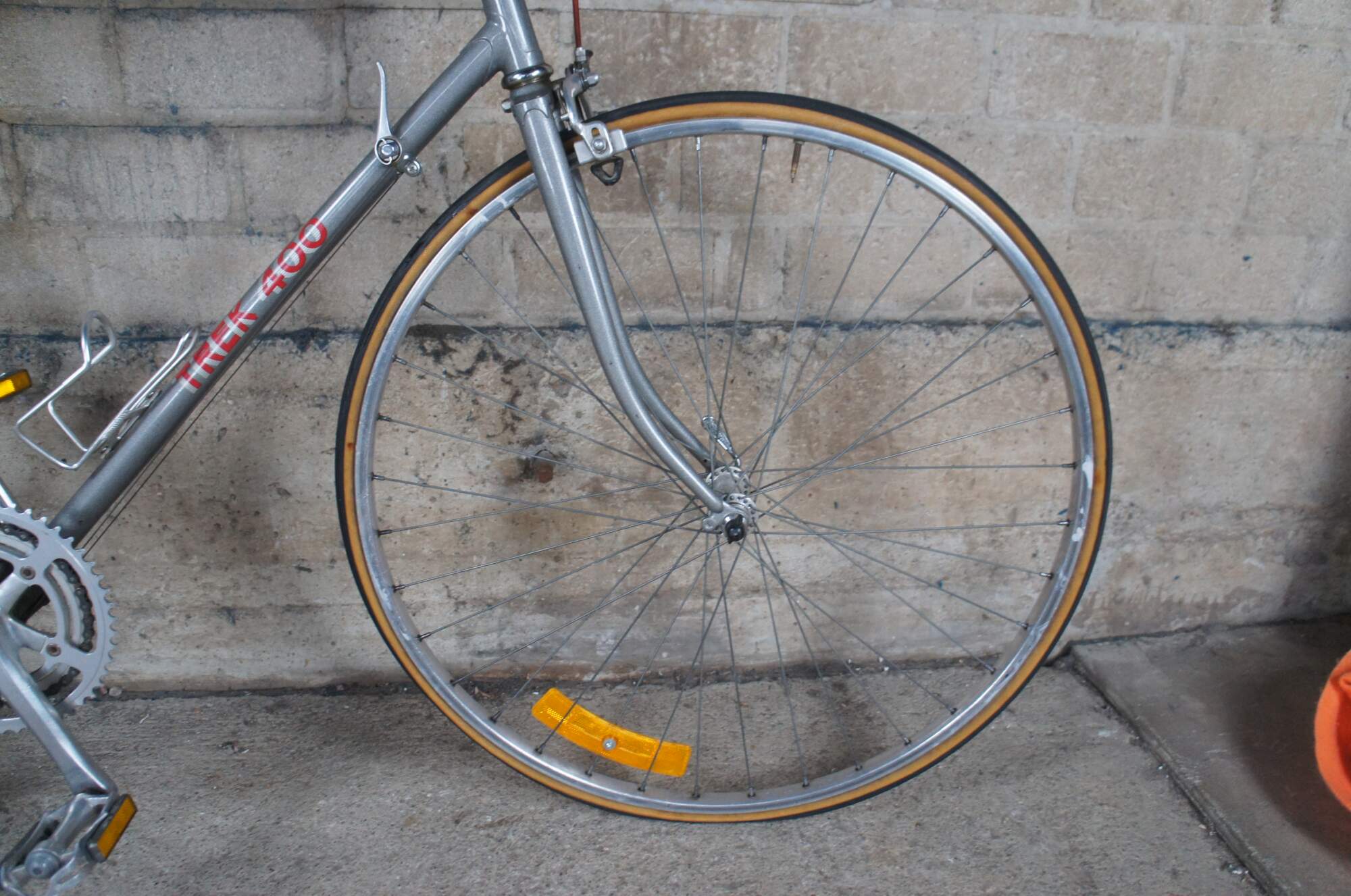 Vintage trek sales 400 road bike