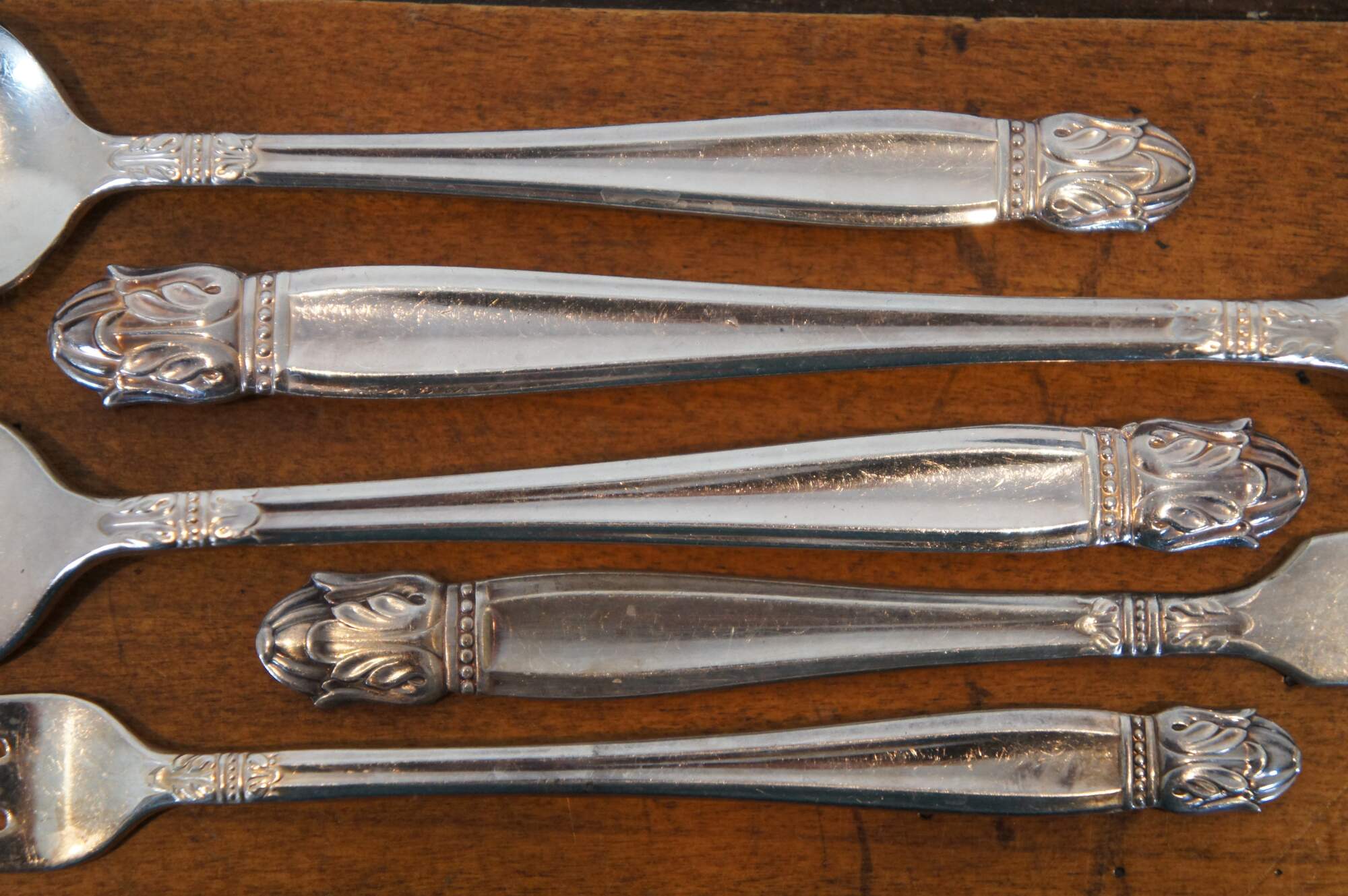 Holmes & edwards deals inlaid silverware